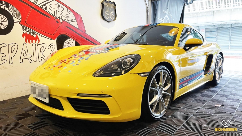 Porsche 718 葉子板嚴重凹痕修復