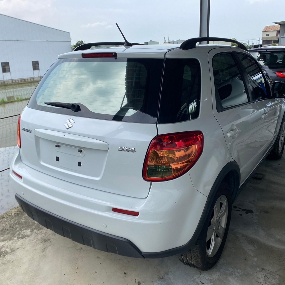 Suzuki  sx4  1.6L 2011年