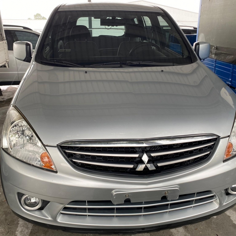 Mitsubishi   zinger  2015   2.4L