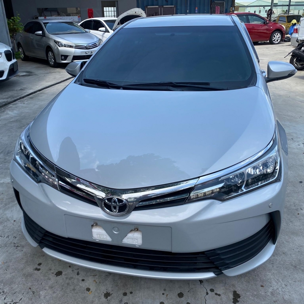 2017  Toyota  Altis   1.8L