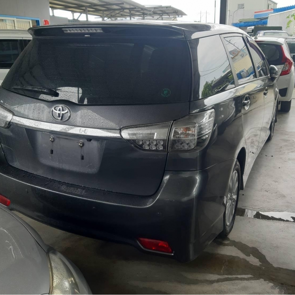 2016  Toyota  wish  2.0L