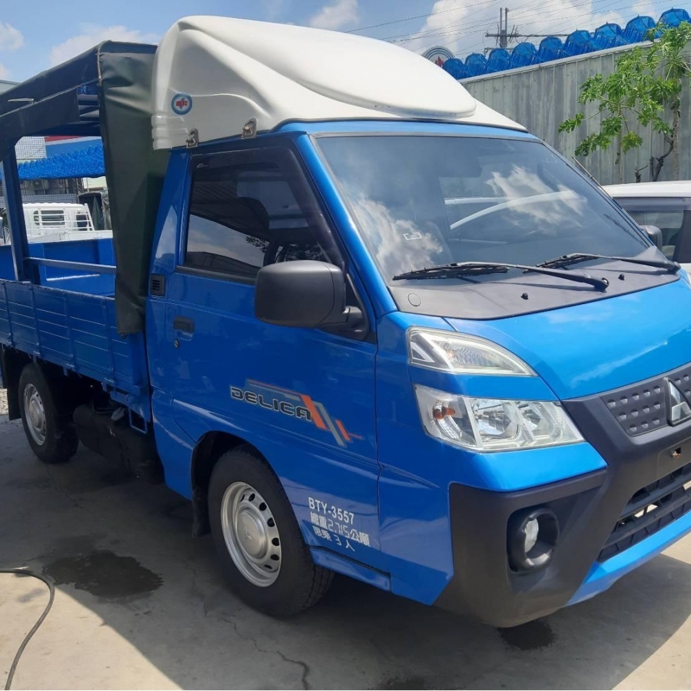 2020  三菱  得利卡  2.4L  貨車  「自 排」