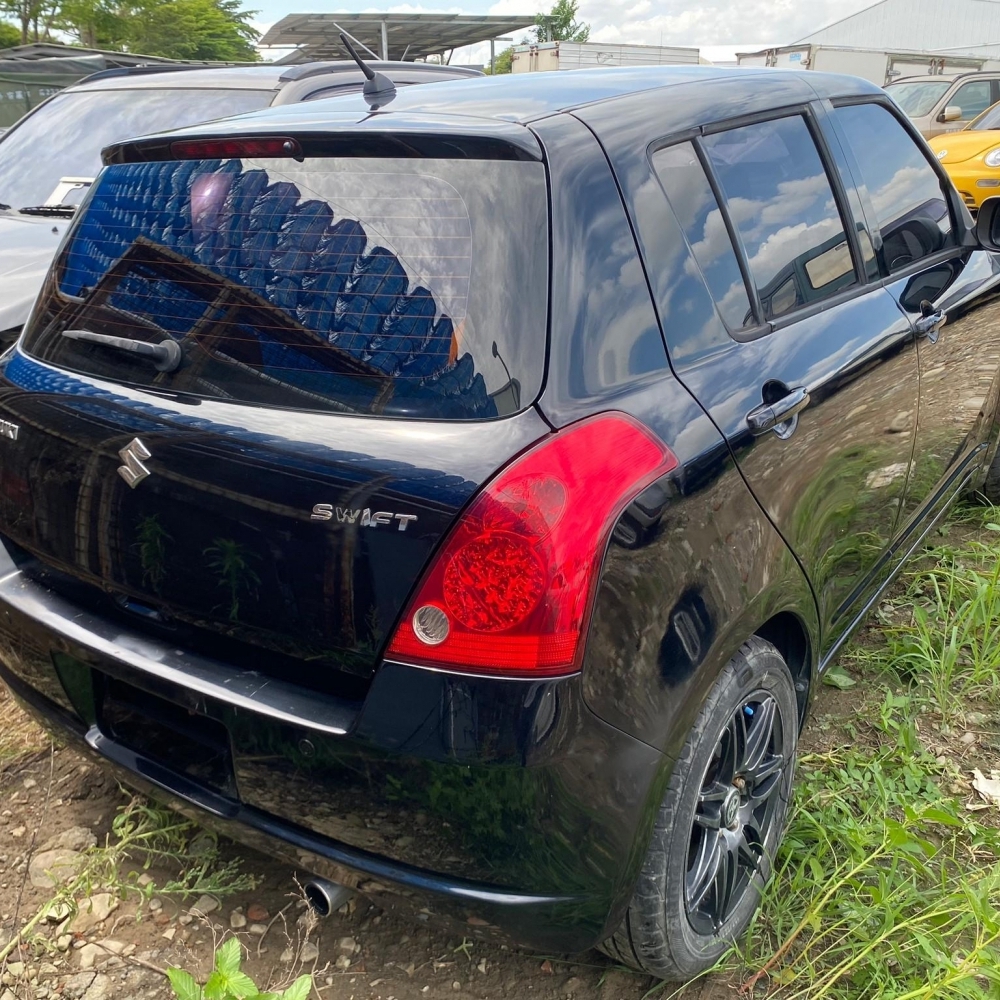 2007   Suzuki  swift  1.5L