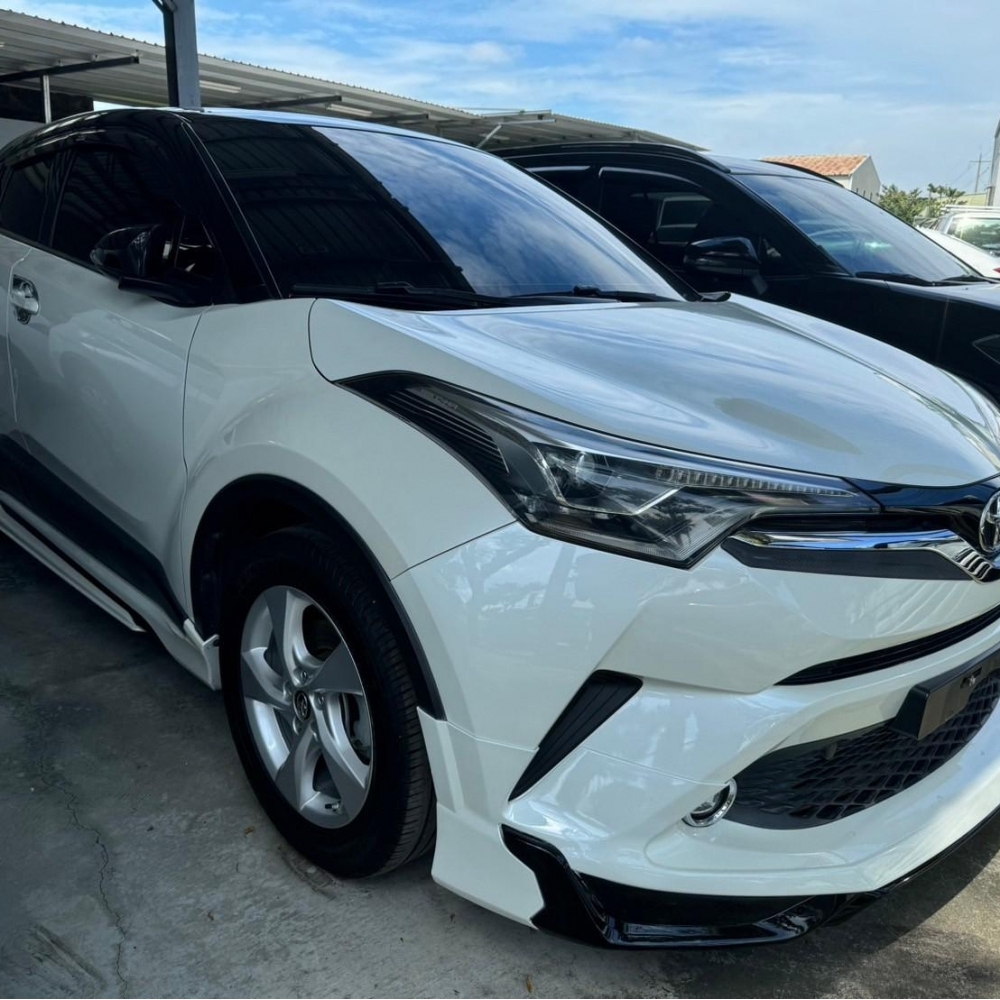 2019年 Toyota CHR 豪華版 1.2L  渦輪增壓