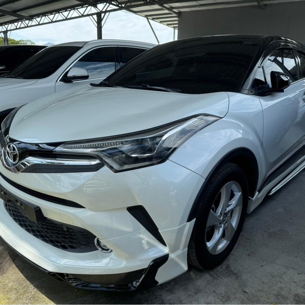 2019年 Toyota CHR 豪華版 1.2L  渦輪增壓