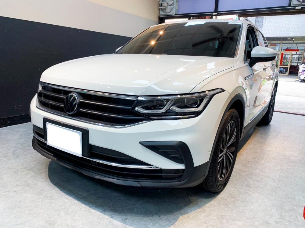 VW TIGUAN 白 車門修復｜台中汽車凹痕修復｜大里汽車凹痕修復