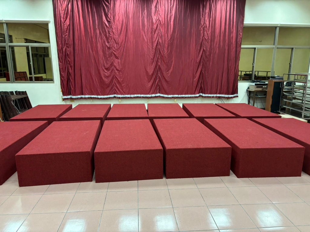 台南地毯-舞台地毯舊換新超搶眼 | 台南舞台地毯鋪設