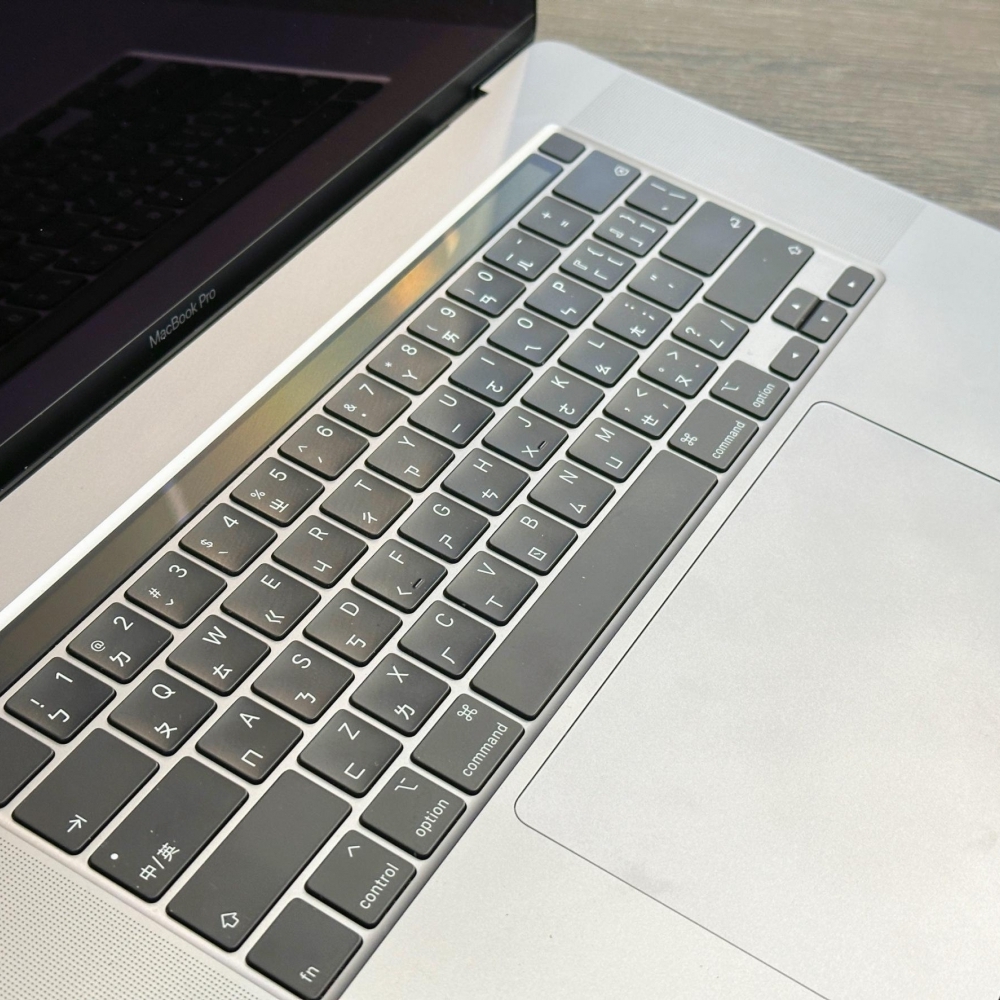 APPle MacBook Pro(16-inch.2019)