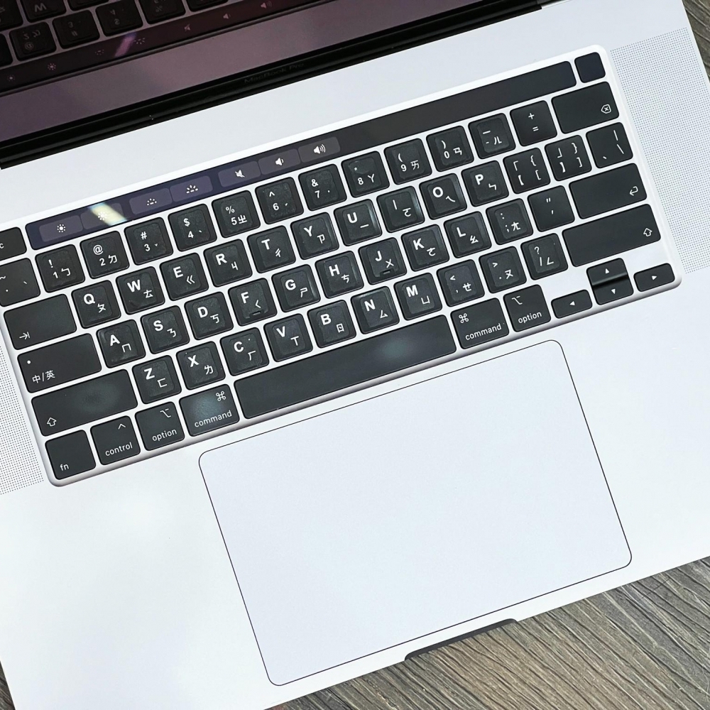 2019 MacBook Pro  16寸   處理器2.6 GHz /6核心 /intel i7 