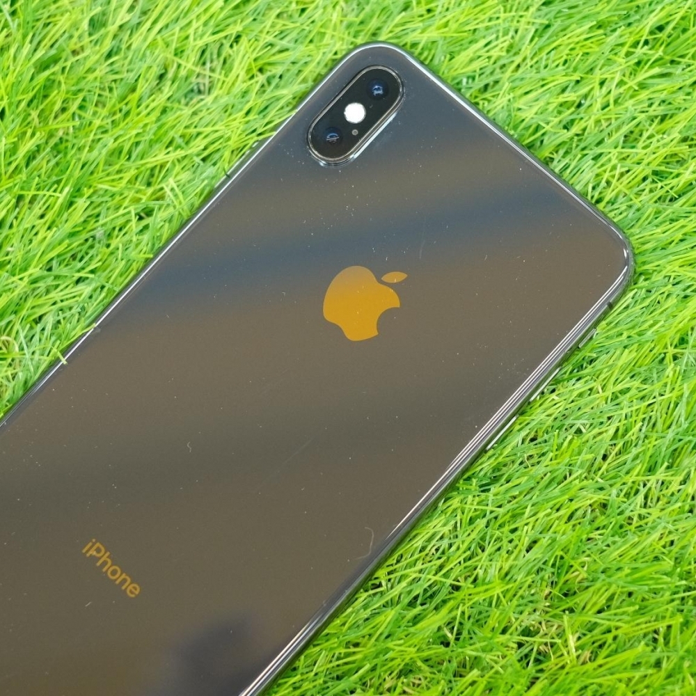 IPhone Xs Max64G 換過電池100%  無盒裝配件