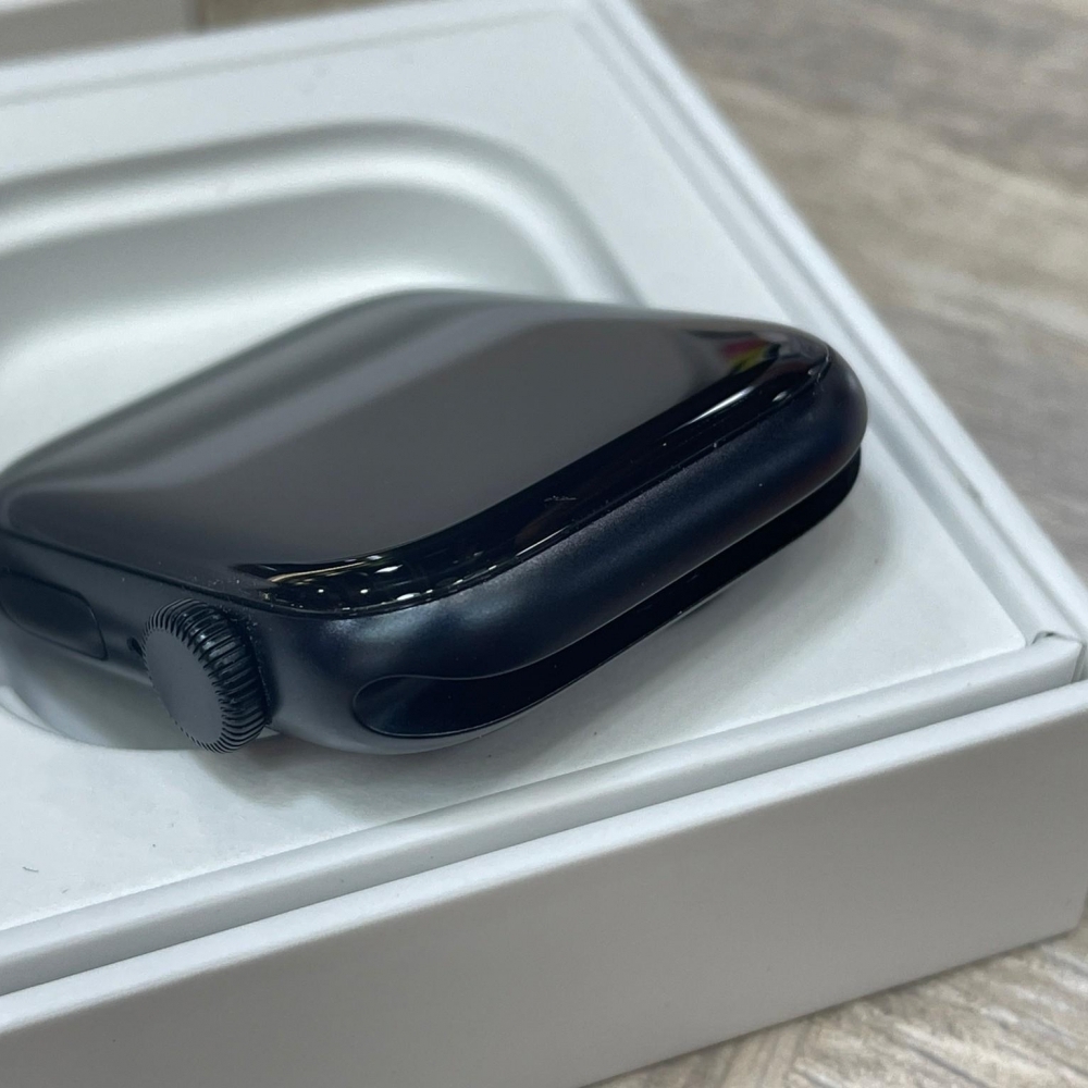 Apple watch SE2 44mm 有盒裝有配件 保固到2024/05