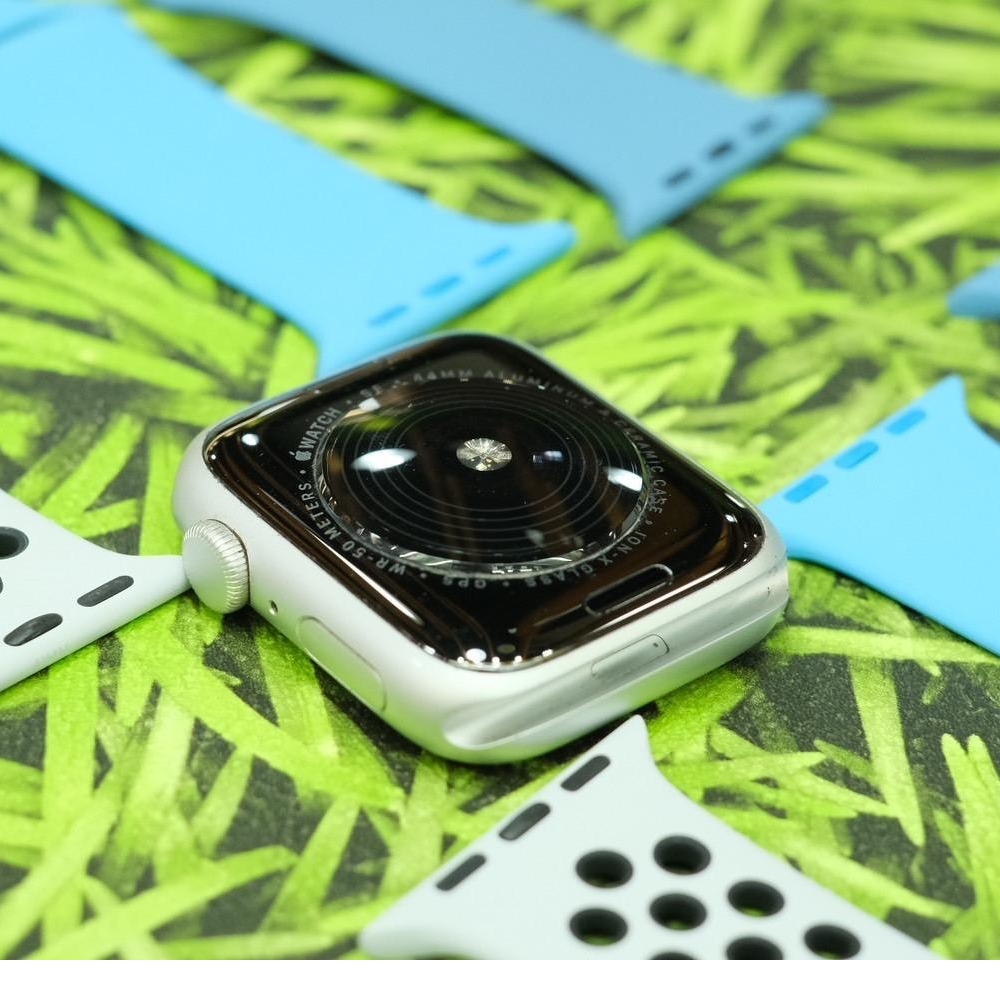 Apple Watch SE 44mm 白 無盒裝 有配件