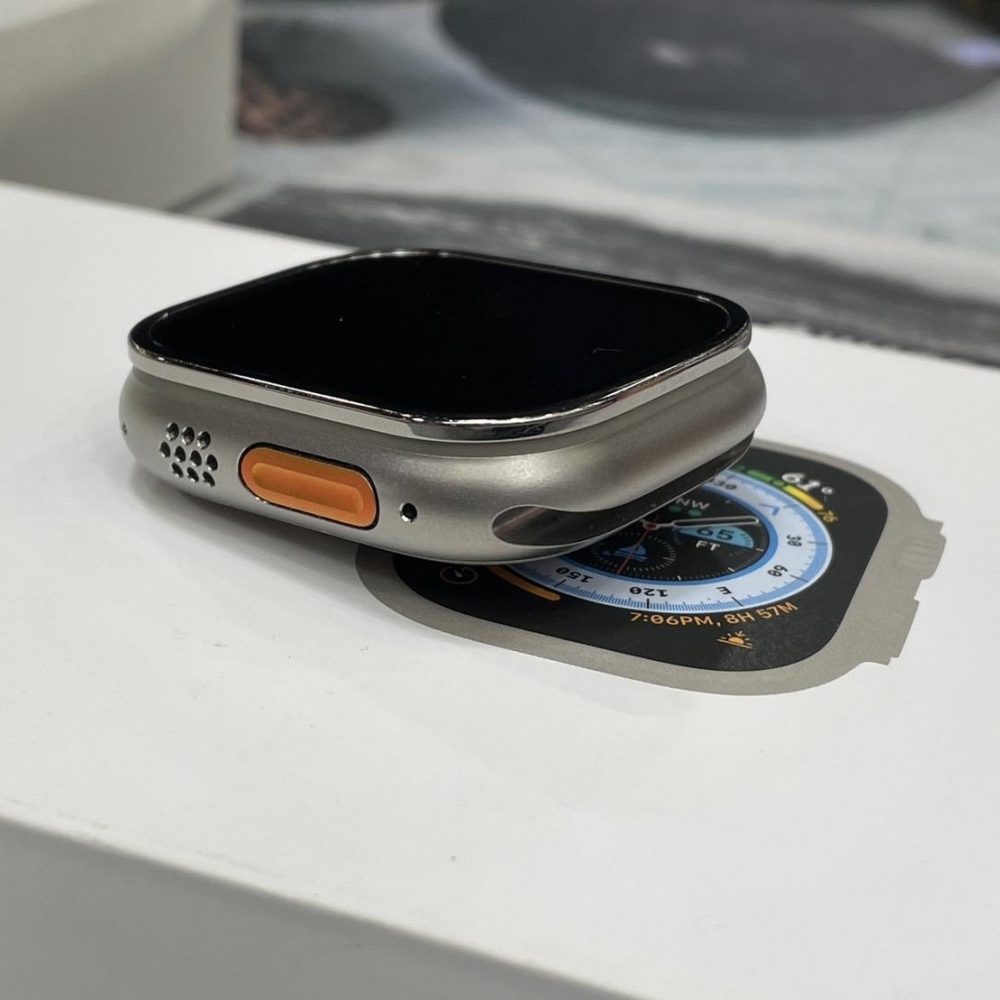 Apple Watch Ultra 49mm 已貼IMOS玻璃 保護框 保固到2023/10/18 