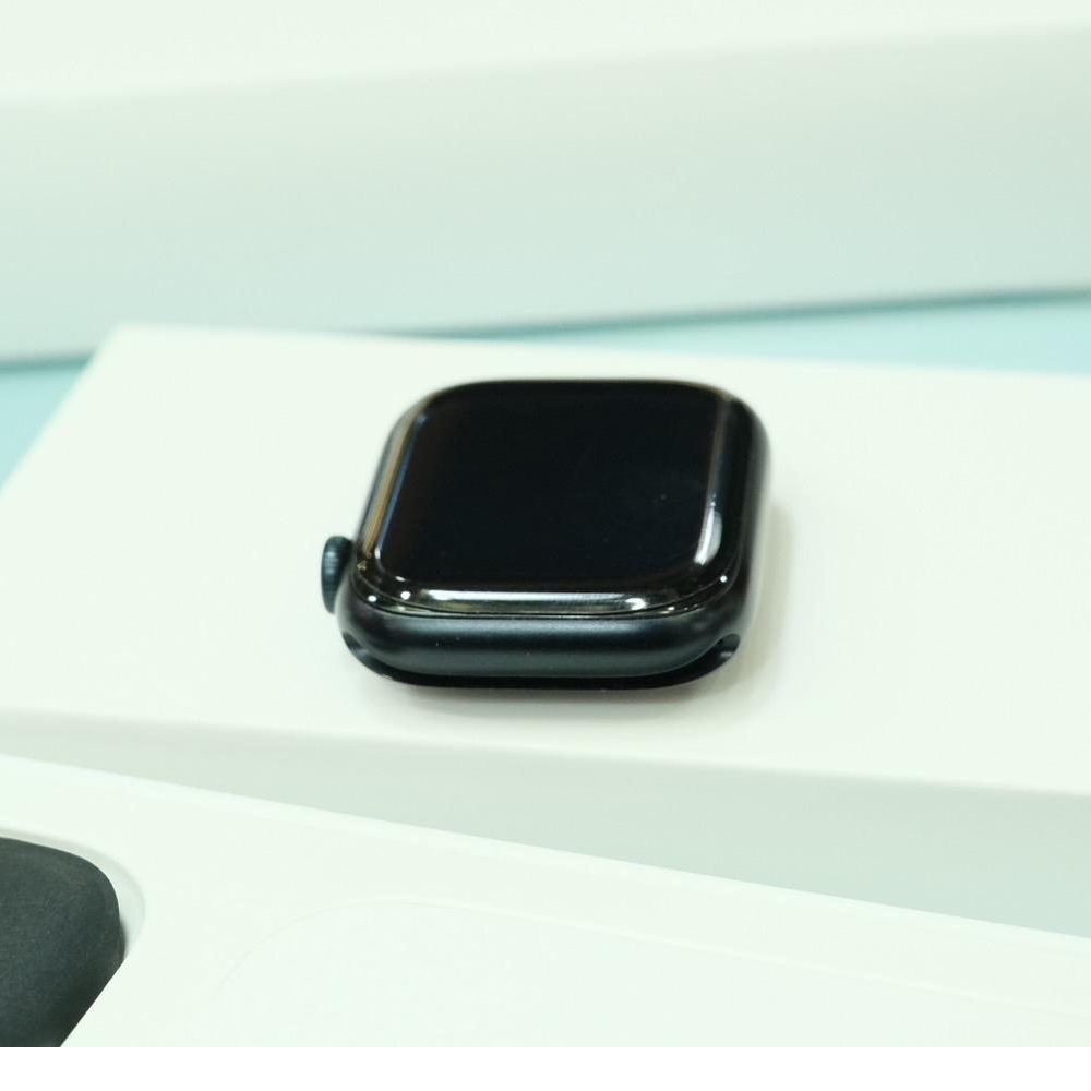 Apple Watch Series 8 GPS  45mm 黑 已貼保護貼 保固到2024/01/