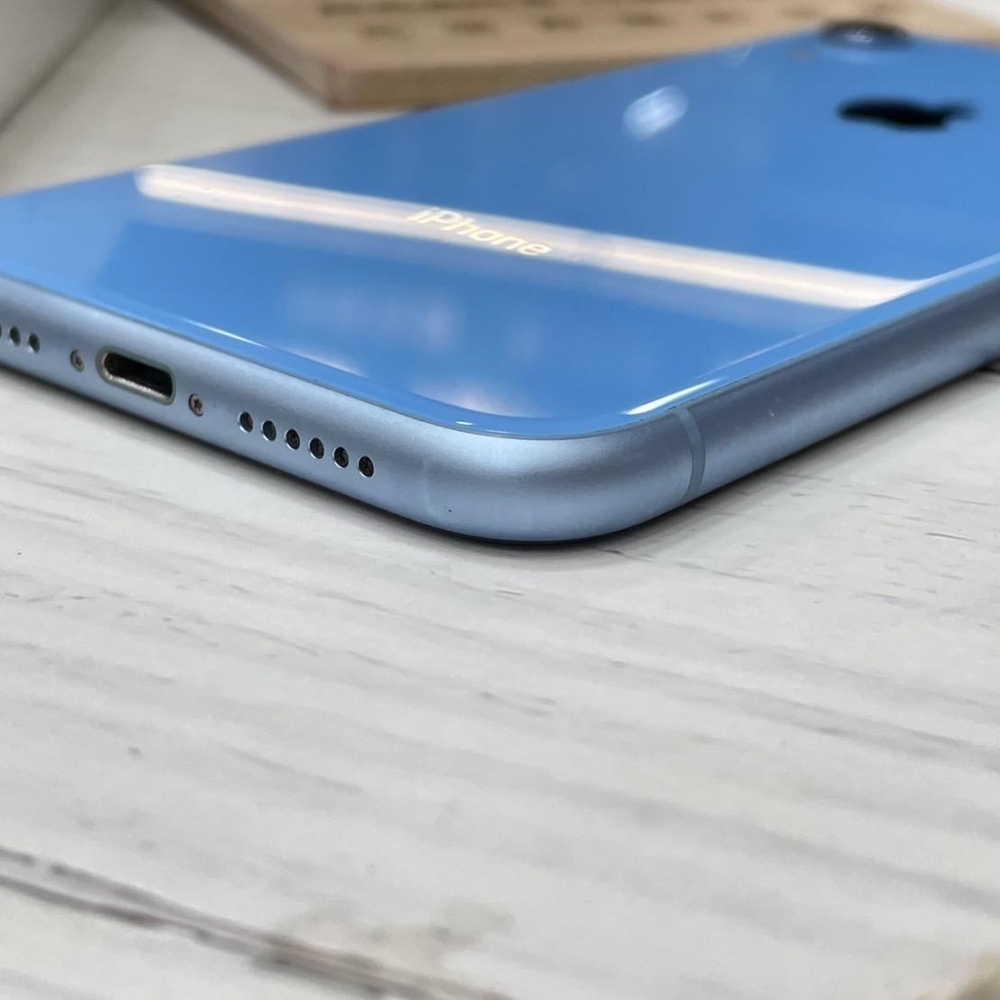 IPHONE XR 128G 藍 電池100% 小傷 有盒裝 有配件