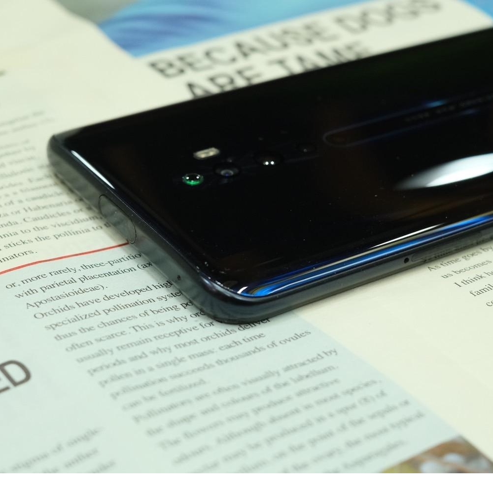 OPPO RENO2 Z 8+128 6.5吋螢幕 升降鏡頭設計 有盒裝 有配件