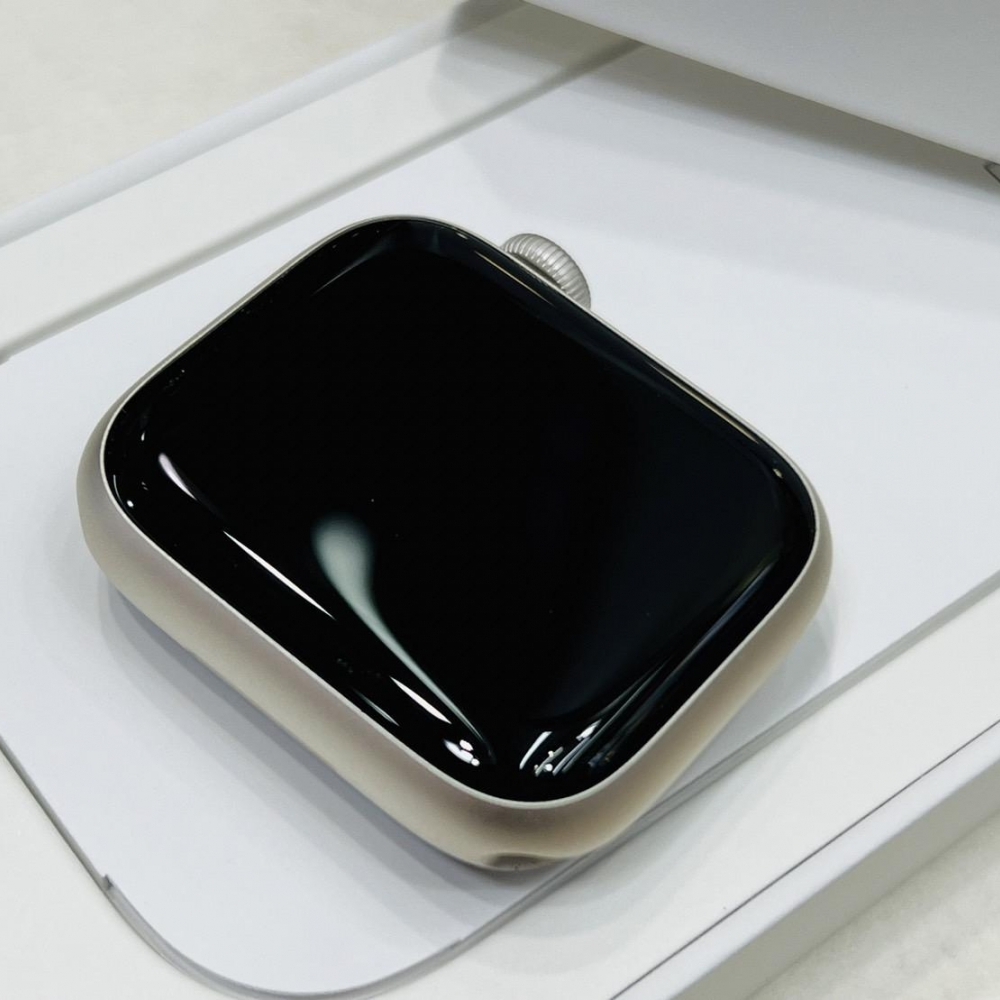 Apple Watch S8 41mm GPS 星光 僅拆封 無開通 超美機