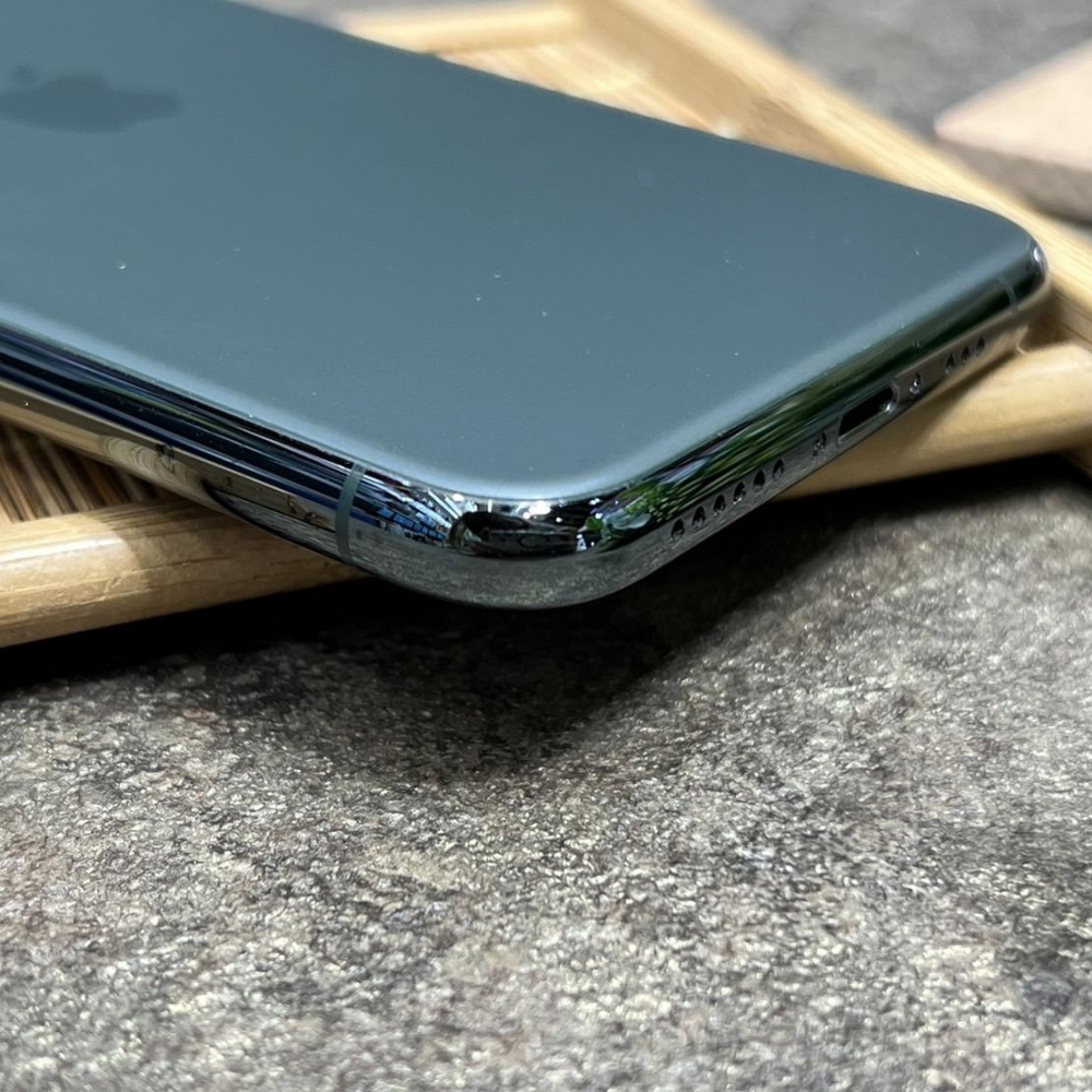 iPhone 11 Pro 64G 綠 副廠電池100% 無盒裝 有配件