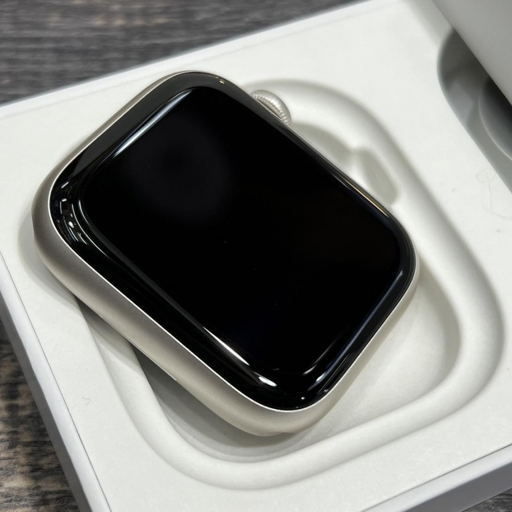 Apple Watch S9 45mm GPS 星光 客人續約用不到 保固到2024/10/16 有