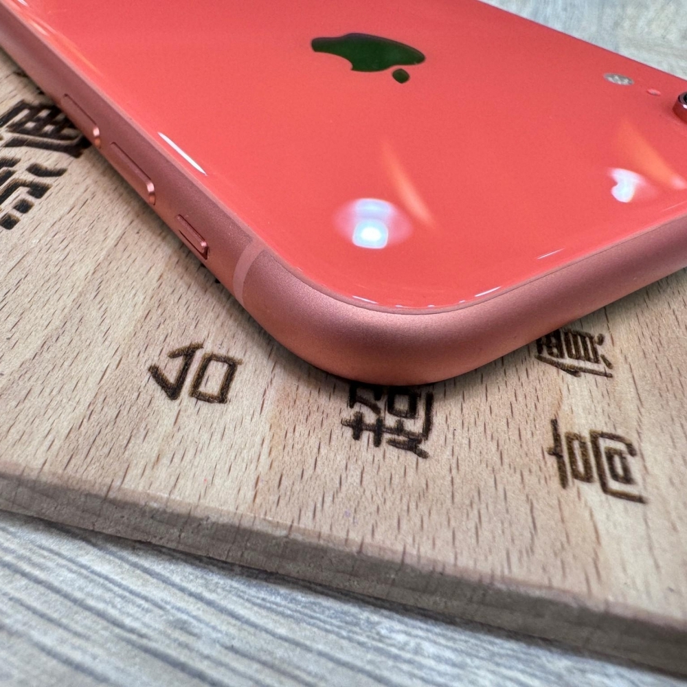 IPhone XR 64G 電池93% 超稀有版本 15.3.1 無盒裝有配件