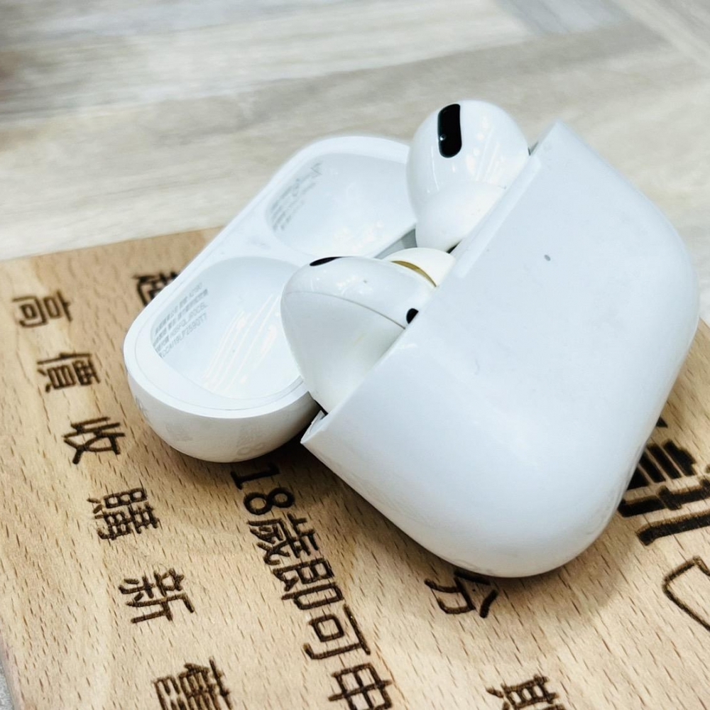 AirPods Pro 1代  無盒裝 有配件