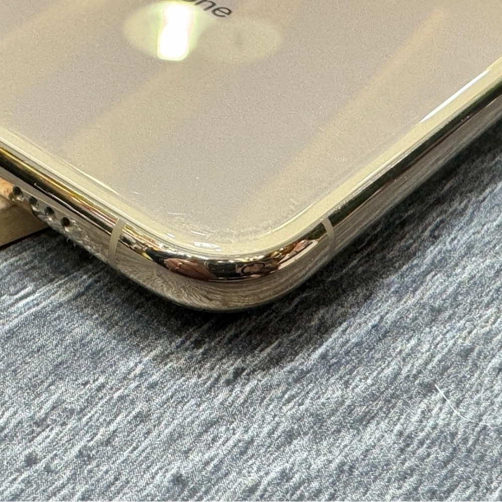 IPhone XS Max 256G 金 無臉部辨識 換過副廠電池 88% 有盒裝有配件 