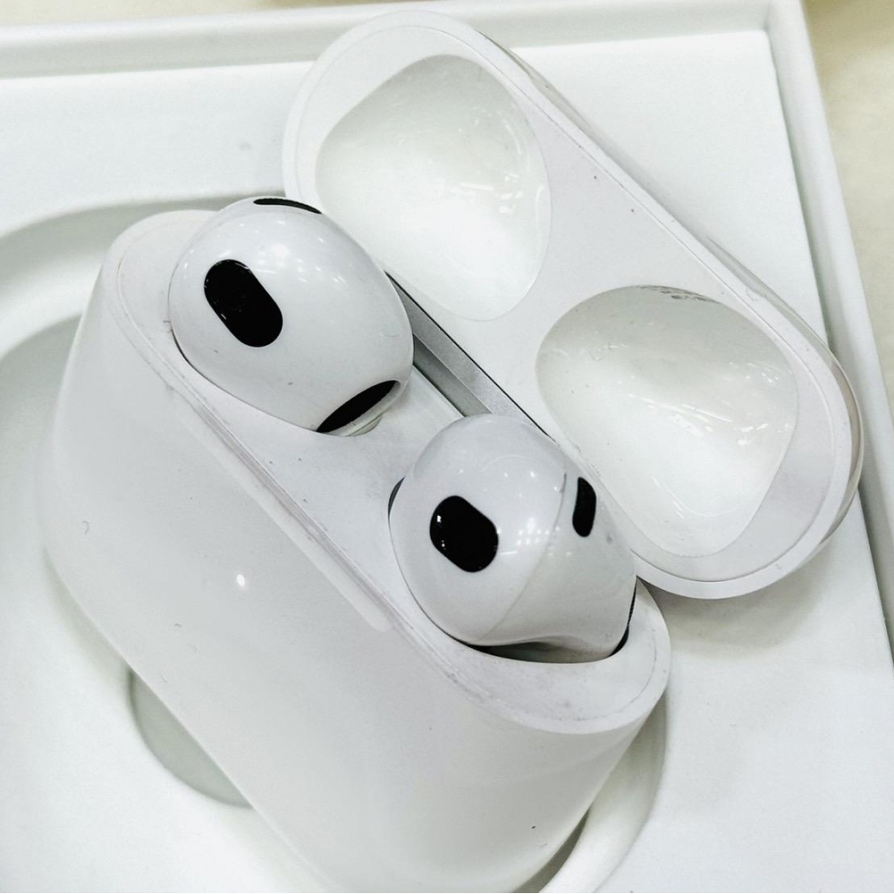 Airpods3 藍牙耳機 有盒裝有配件 