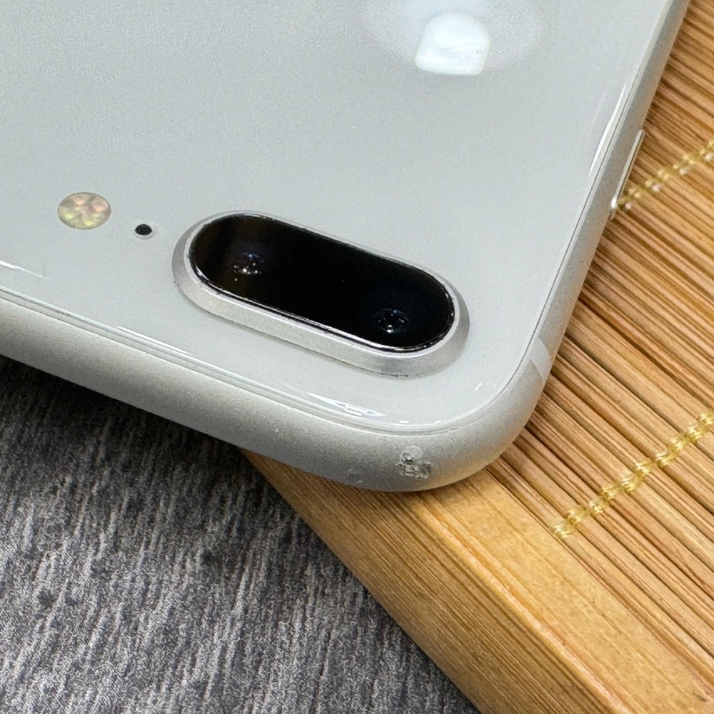 iPhone 8plus 64G 白 電池100％無盒裝配件