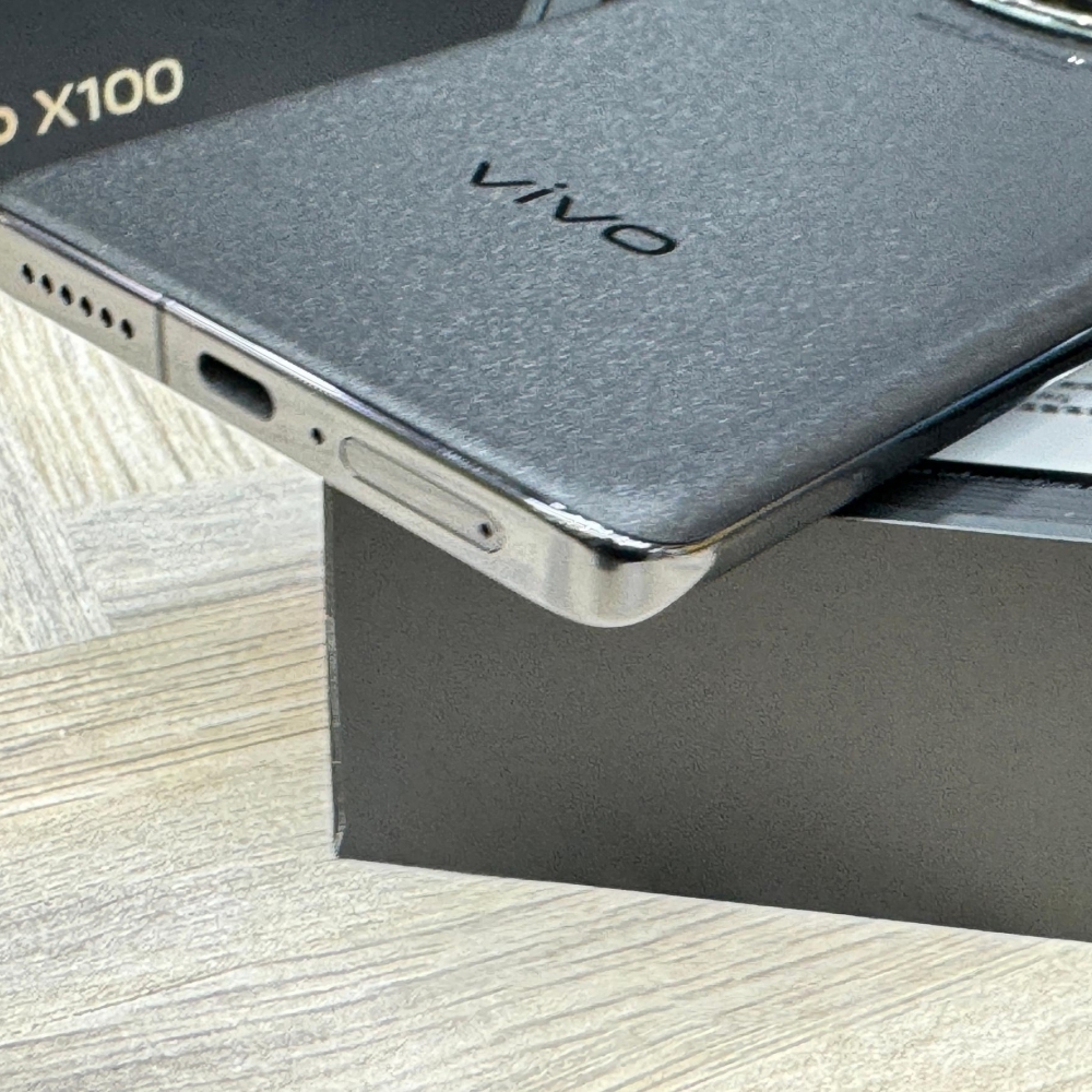 vivo X100 (12+256G) 黑 客人續約用不到  (保固到2025/7/5)  有盒裝 