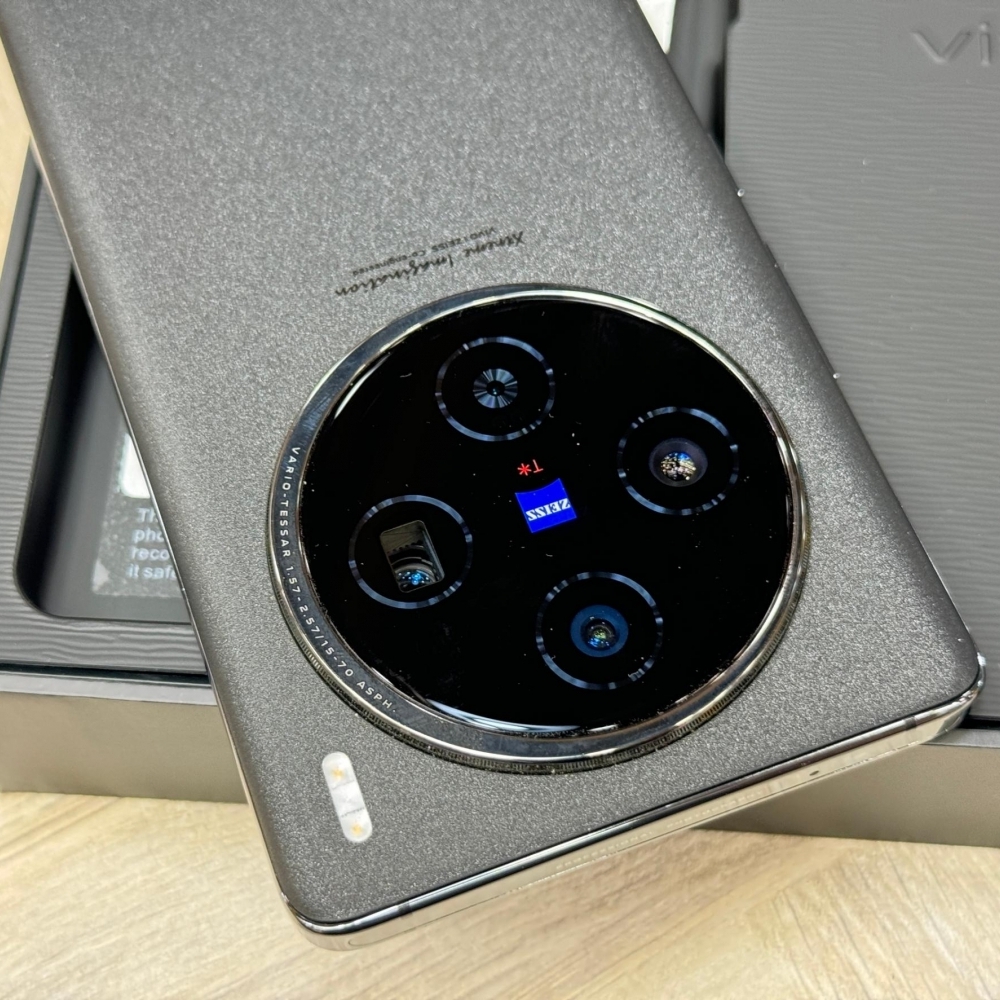 vivo X100 (12+256G) 黑 客人續約用不到  (保固到2025/7/5)  有盒裝 