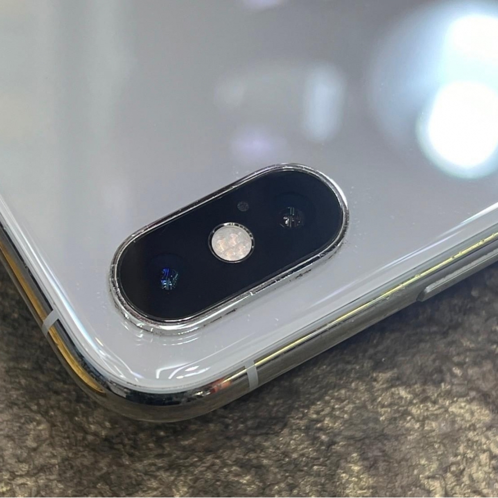 iPhone XS max 256G 白 電池82% 使用痕跡 無盒裝有配件