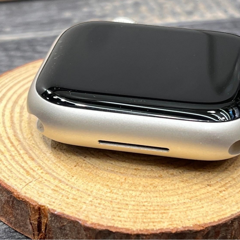 Apple Watch 9 40mm GPS版 星光色 電池100% 保固到2025/08/08 無