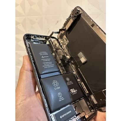 iPhone電池膨脹還能用嗎？