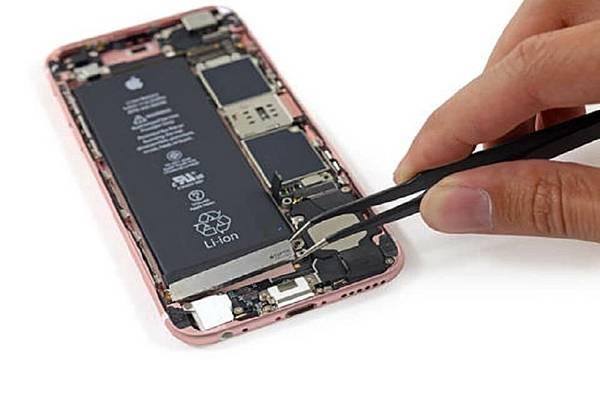 iPhone 電池容量迎大進化！ iPhone換電芯遭蘋果禁