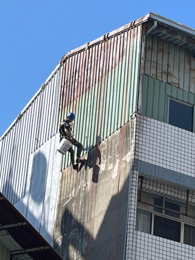 台中市北屯區中清路一段外牆防水工程